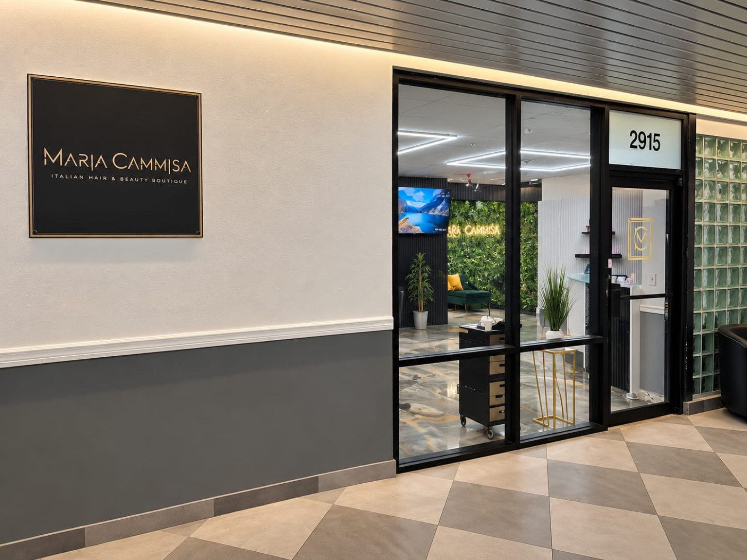 The entrance to Maria Cammisa at 2915 Stirling Road